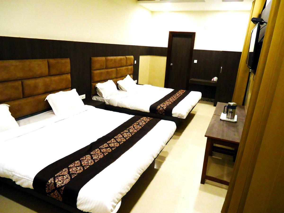 Hotel Arihant Palace , Katra كاترا المظهر الخارجي الصورة